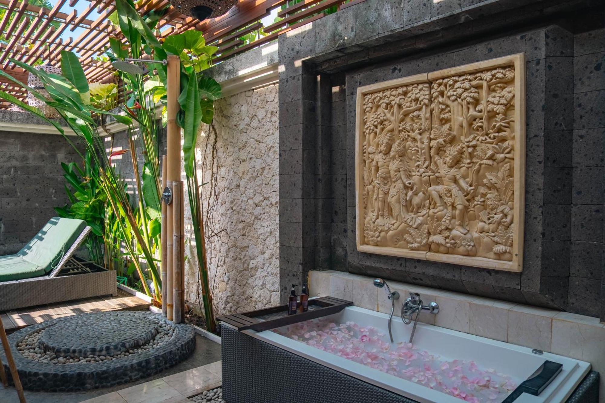 Villa Bougainville Seminyak  Ngoại thất bức ảnh