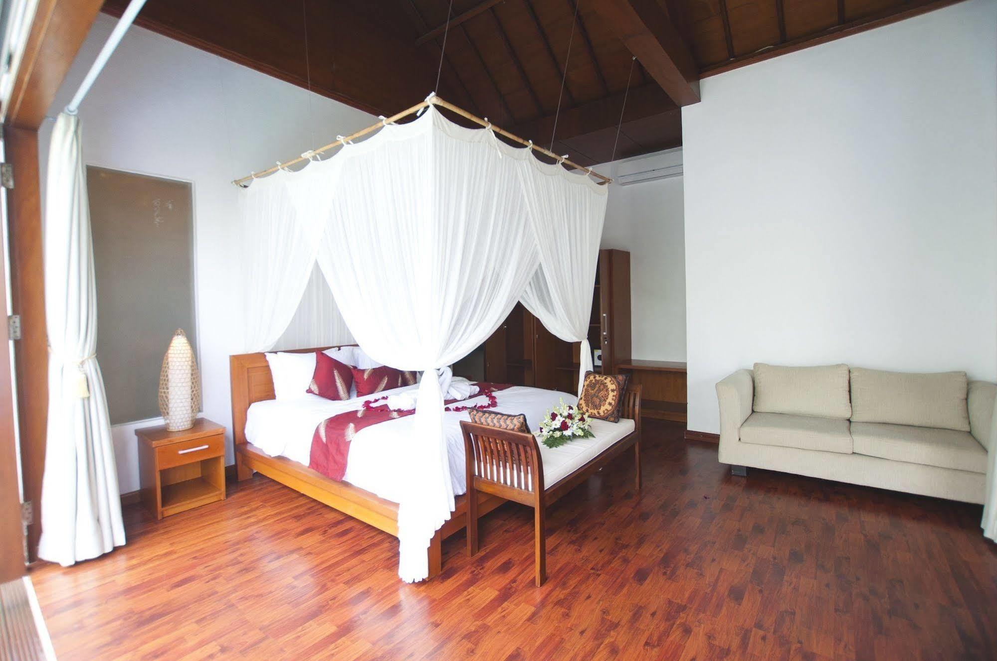 Villa Bougainville Seminyak  Ngoại thất bức ảnh